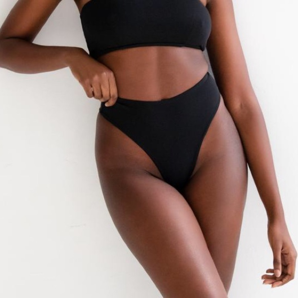 437 Aubrey bottoms black